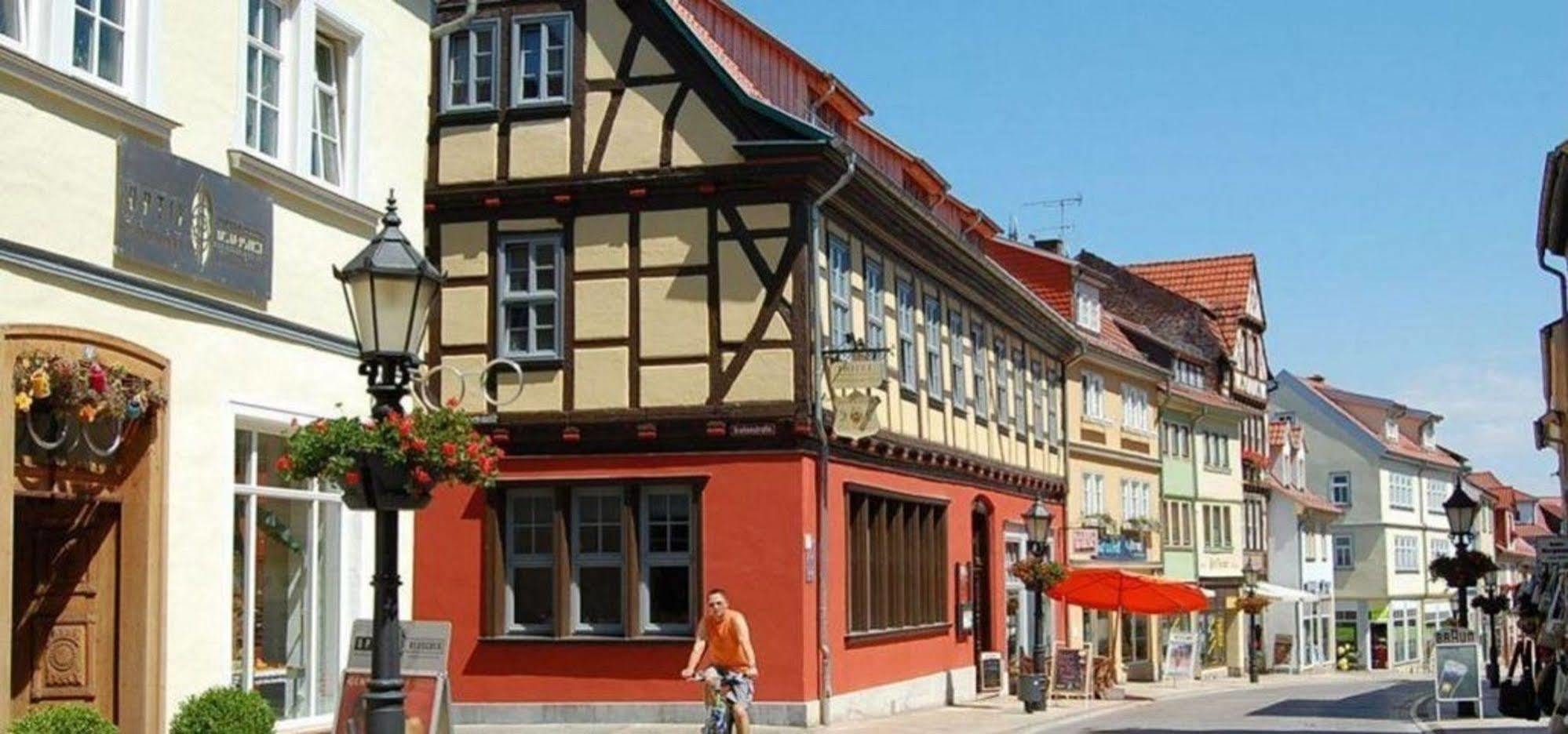 Muehlhaeuser Hof Und Stadtmauer มึลเฮาเซน ภายนอก รูปภาพ